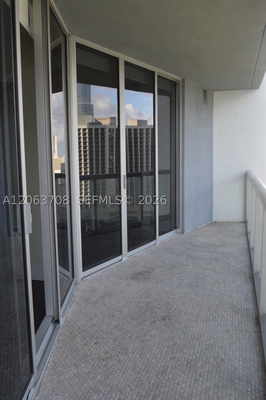 475 Brickell Ave 1814 Property Photo 20