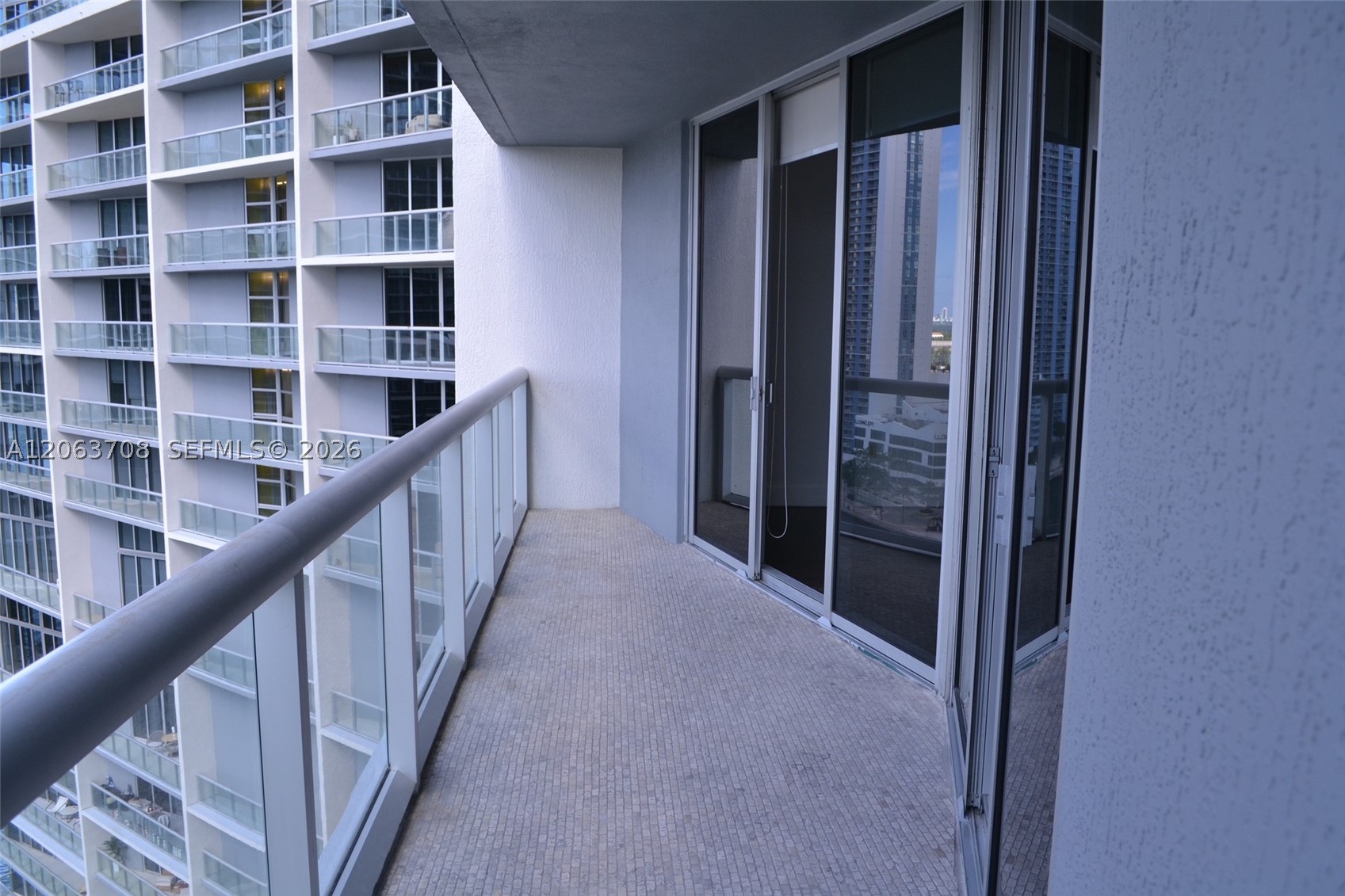 475 Brickell Ave 1814 Property Photo 21