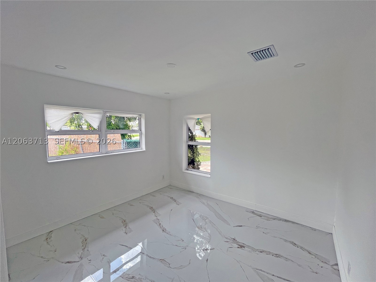 1606 Nw 12th Ave Property Photo 46