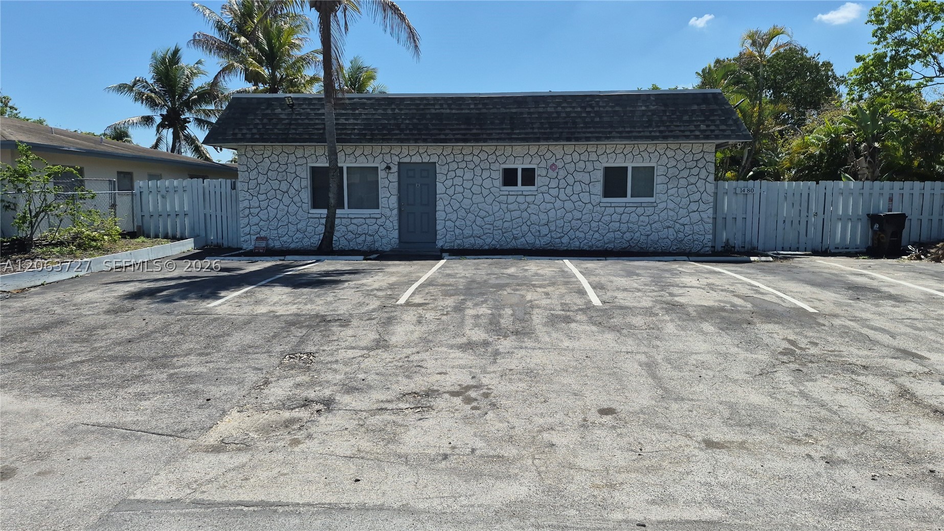 1480 Nw 20th Ct Property Photo 1
