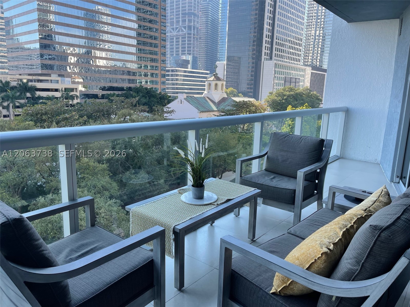495 Brickell Ave 703 Property Photo 14