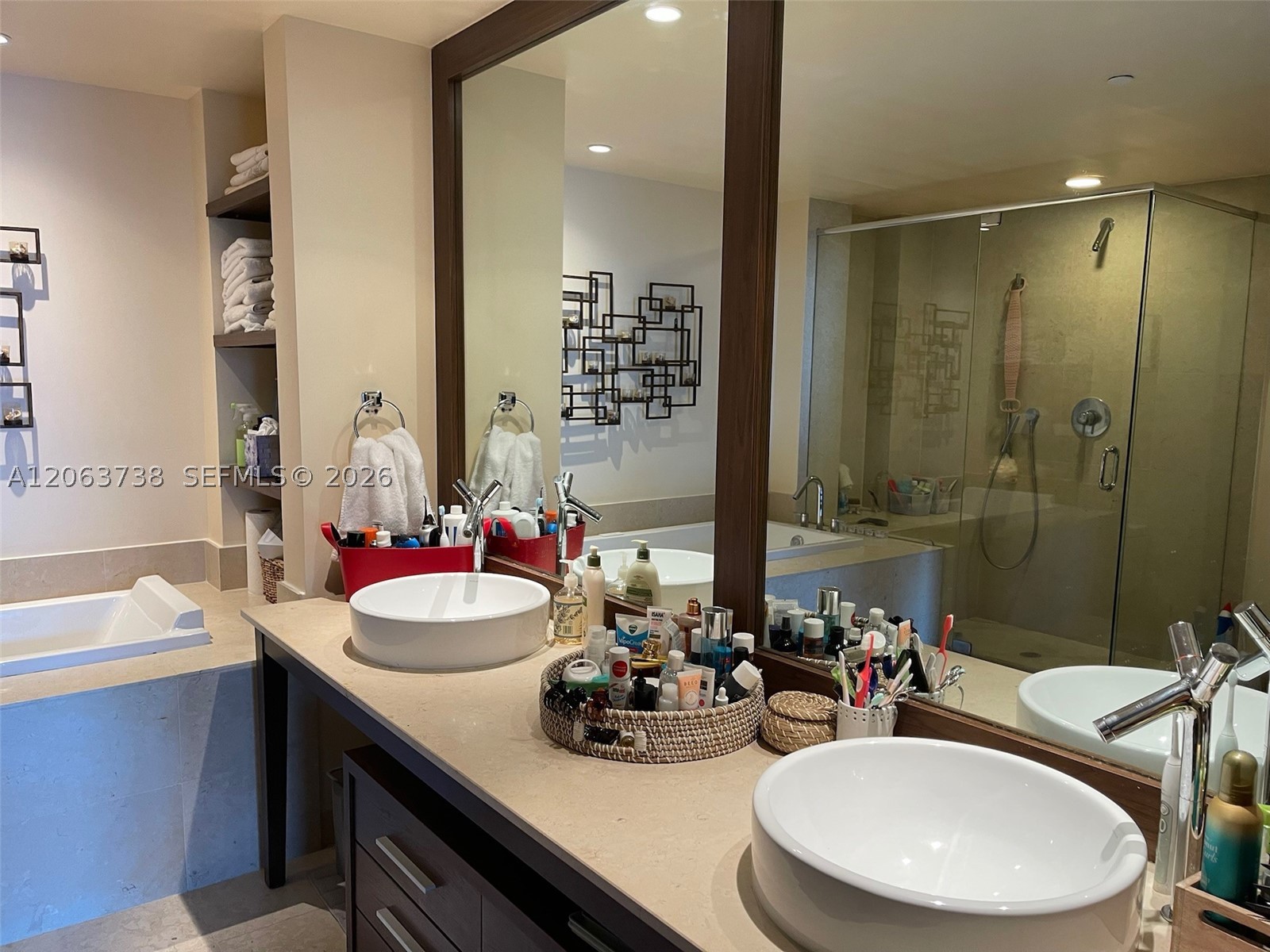 495 Brickell Ave 703 Property Photo 20