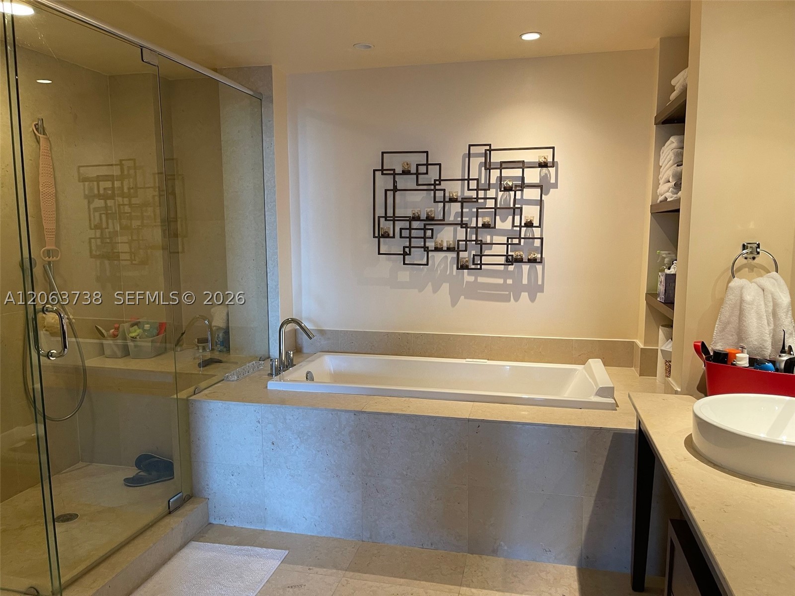 495 Brickell Ave 703 Property Photo 22