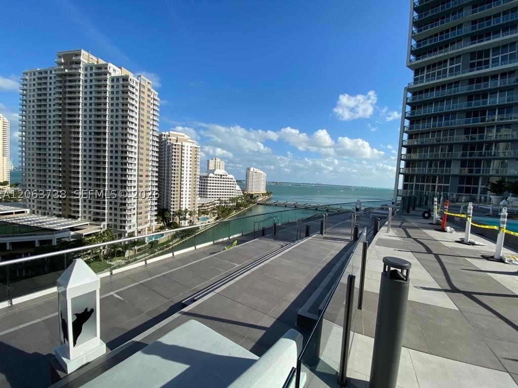 495 Brickell Ave 703 Property Photo 32