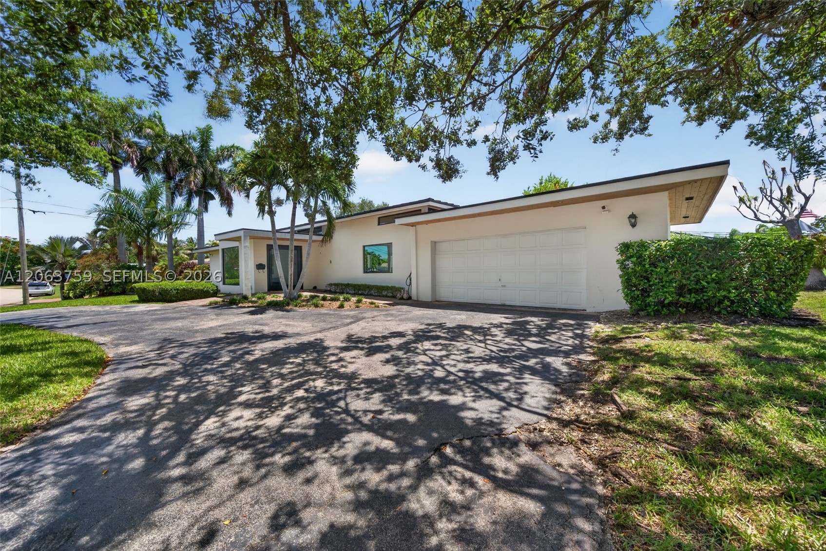 8880 Sw 149th St Property Photo 1