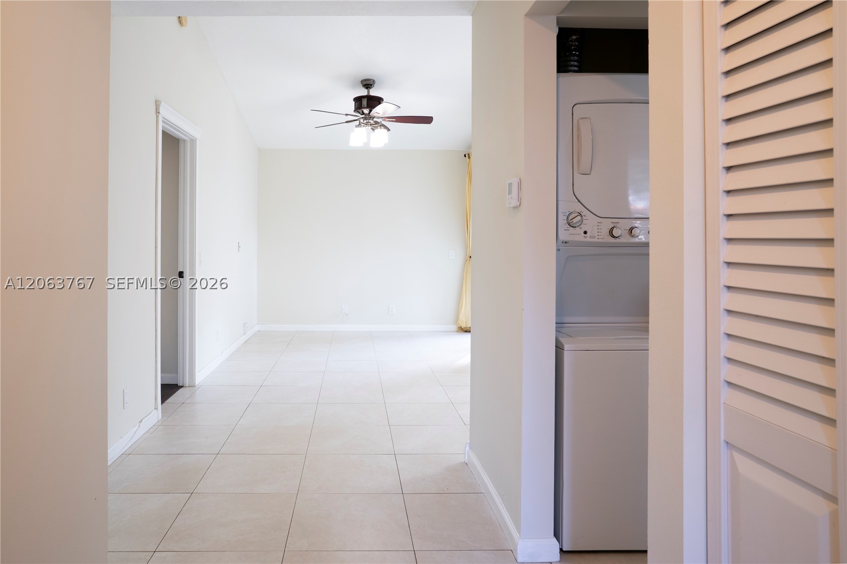 1494 Springside Dr 1494 Property Photo 2
