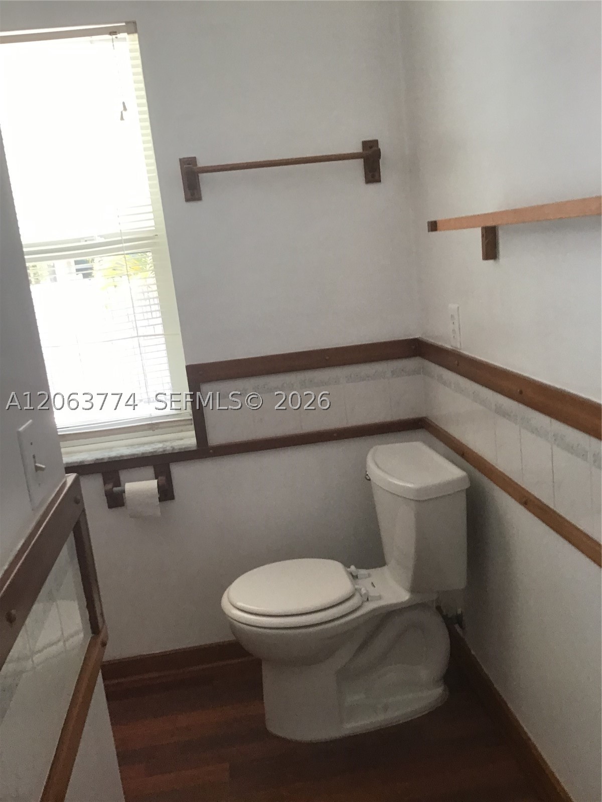 429 49th St Property Photo 18