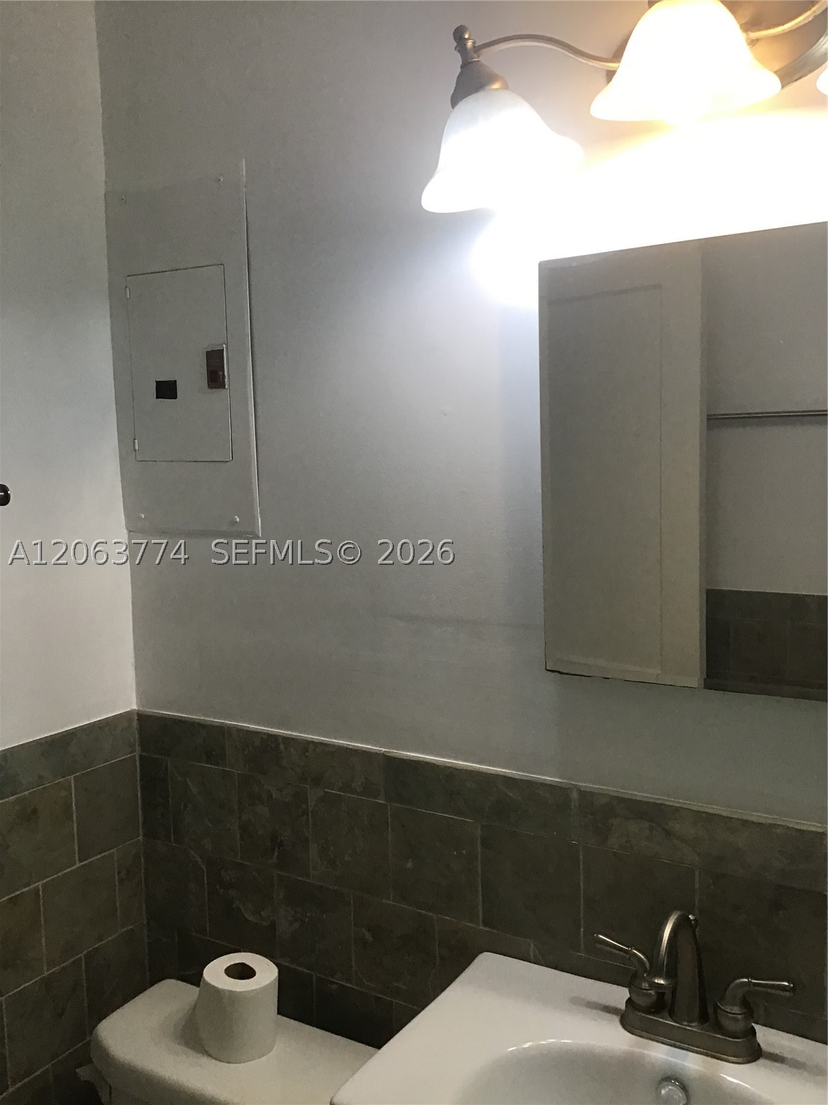 429 49th St Property Photo 23