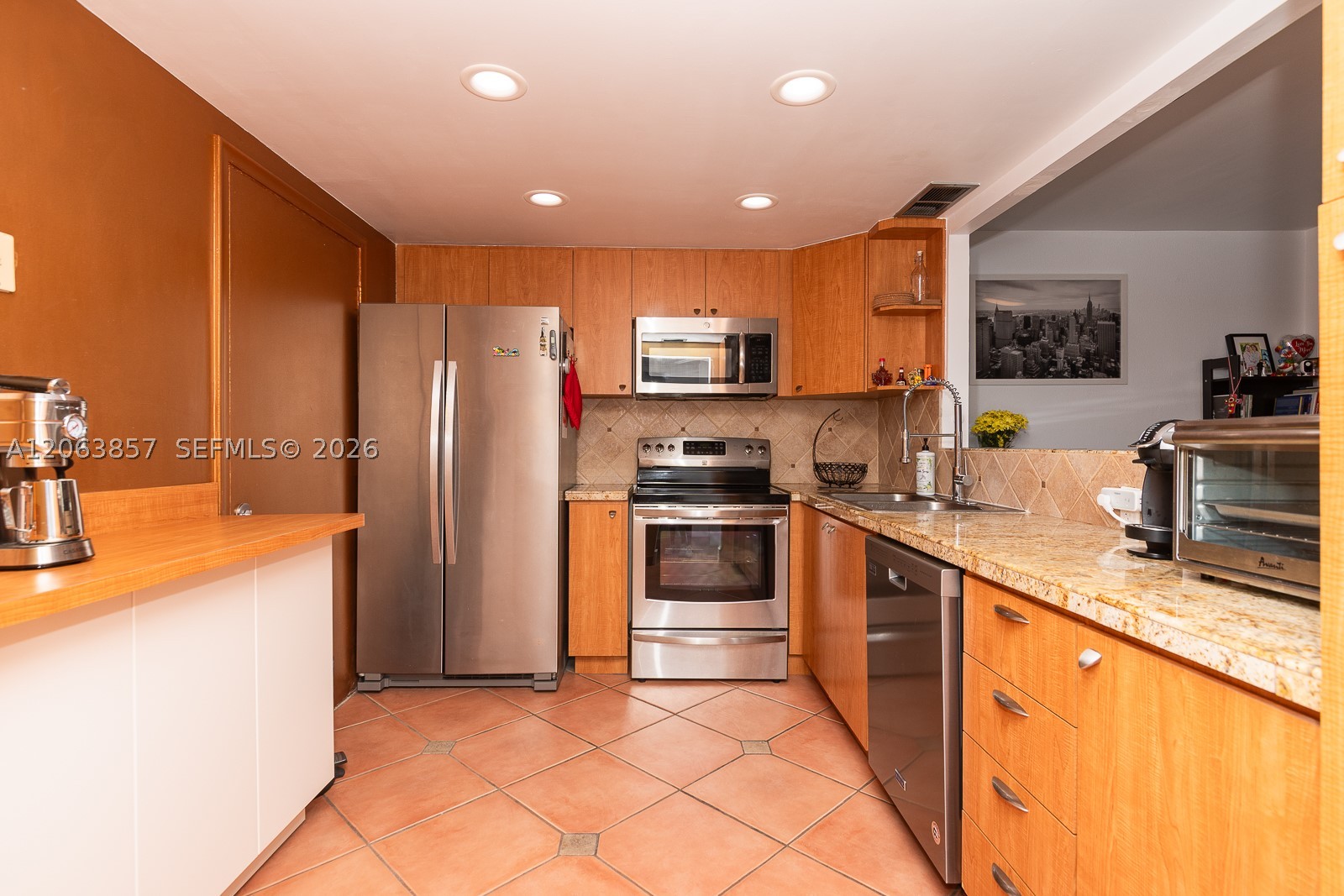 1020 Meridian Ave 314 Property Photo 1