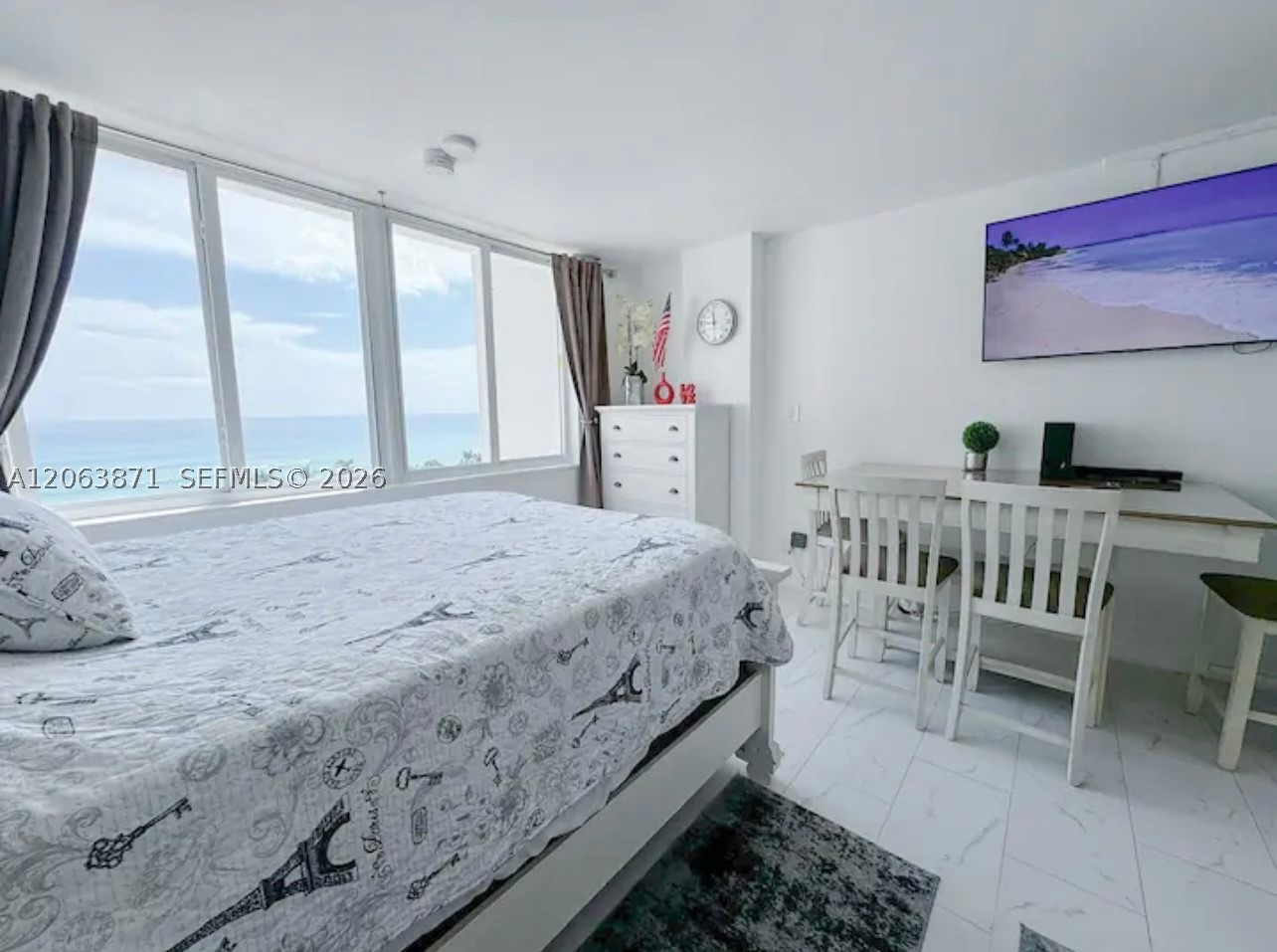 19201 Collins Ave 545 Property Photo 5