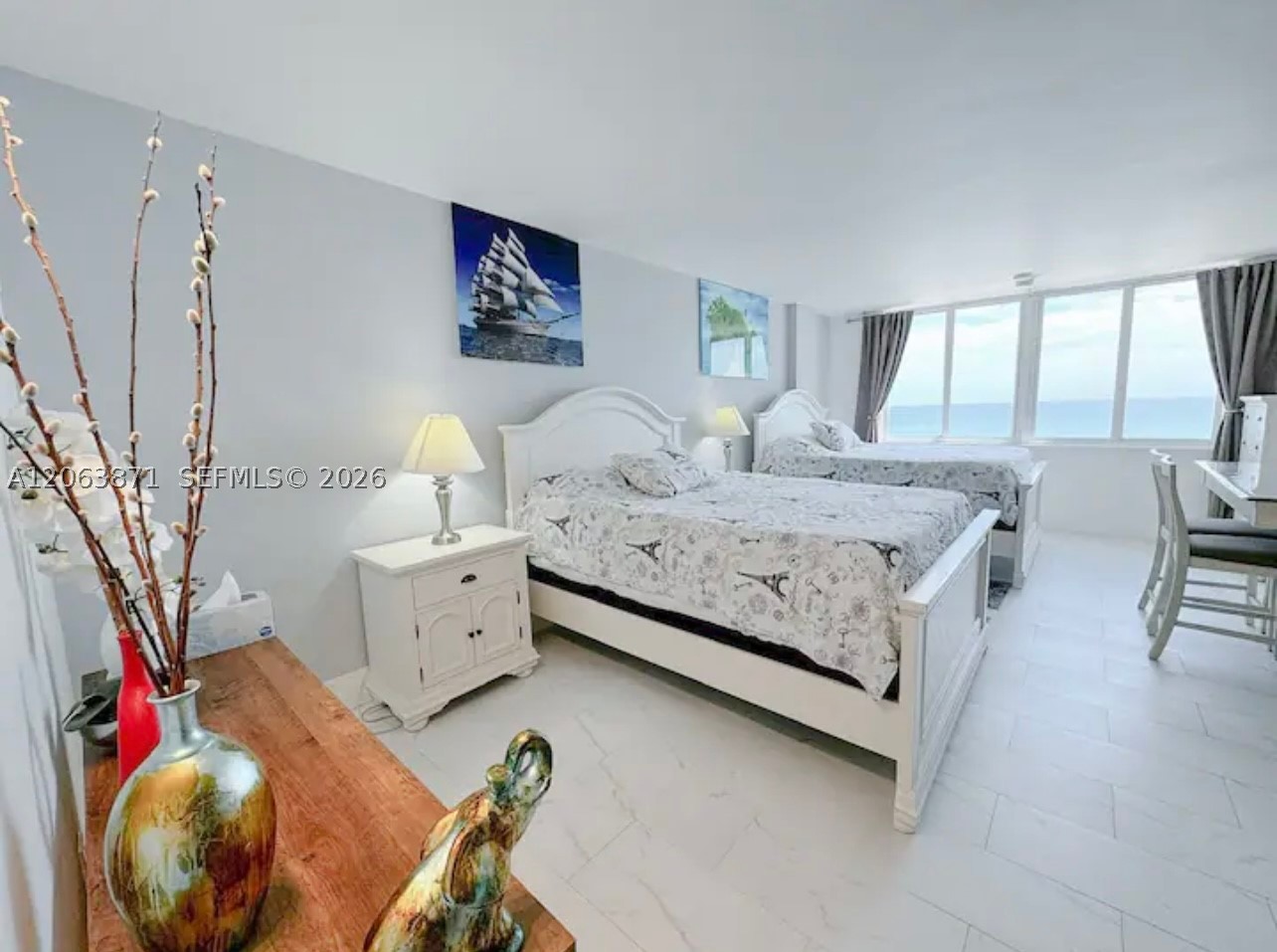 19201 Collins Ave 545 Property Photo 8