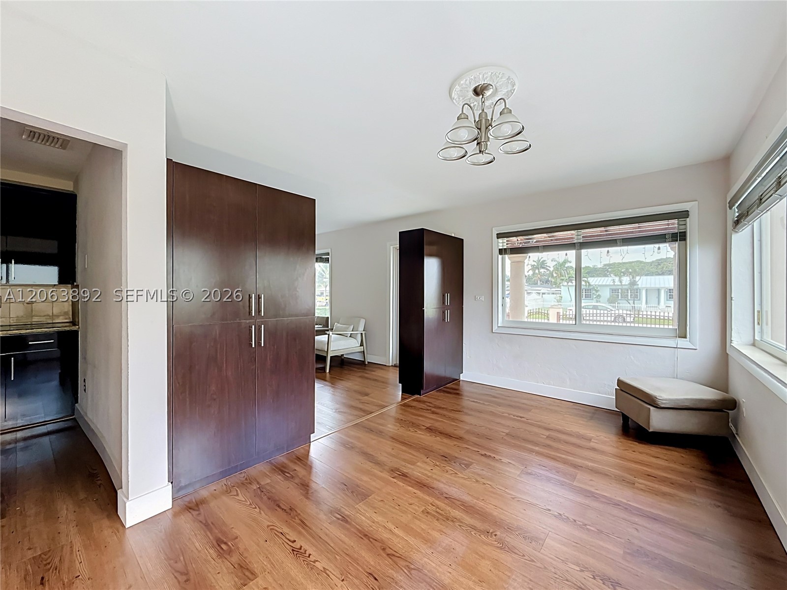 145 W 57th St Property Photo 17