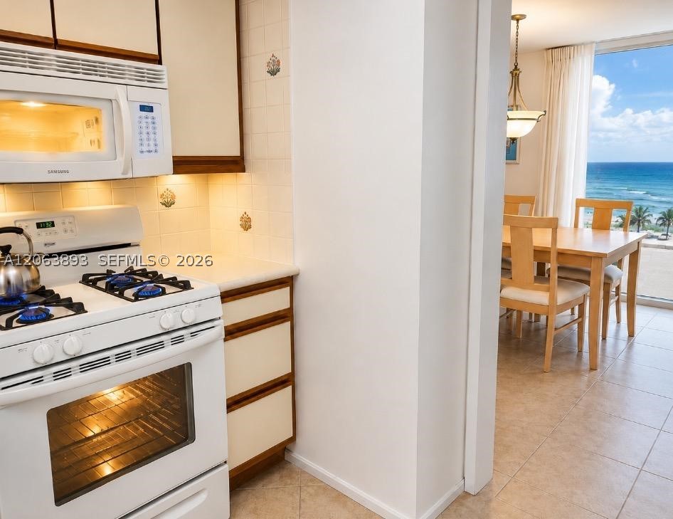 2030 S Ocean Dr 521 Property Photo 15
