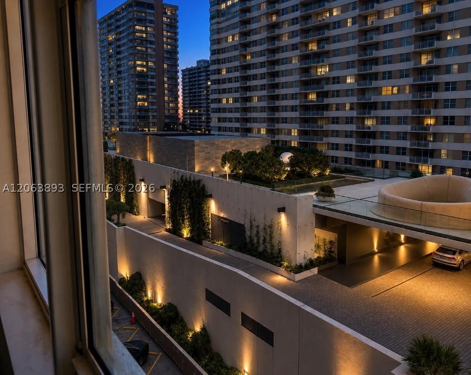 2030 S Ocean Dr 521 Property Photo 23