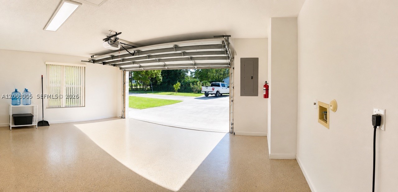 17025 N 84th Ct N Property Photo 11