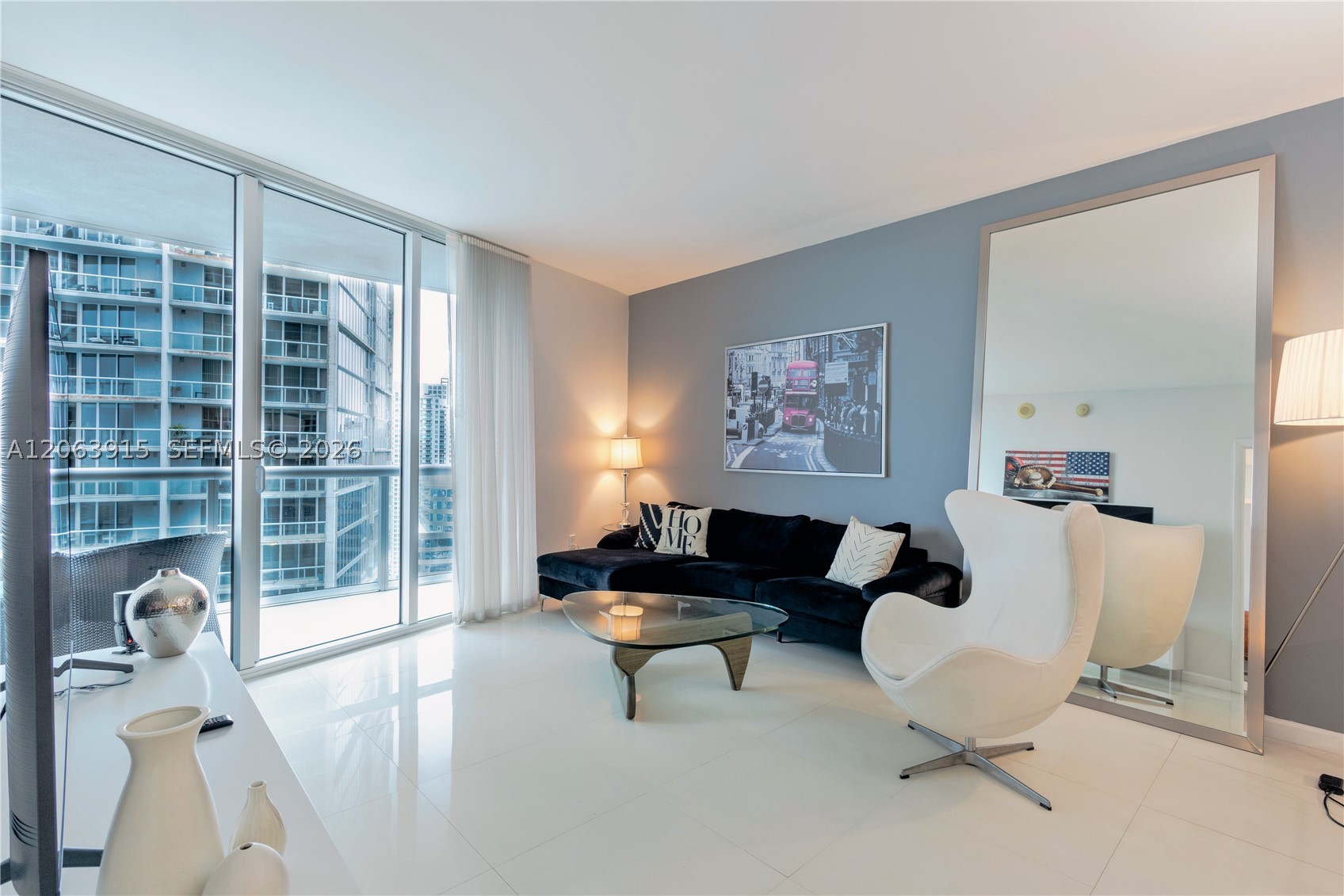 475 Brickell Ave 4511 Property Photo 4
