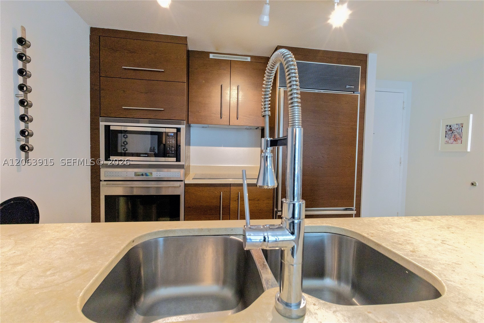 475 Brickell Ave 4511 Property Photo 7