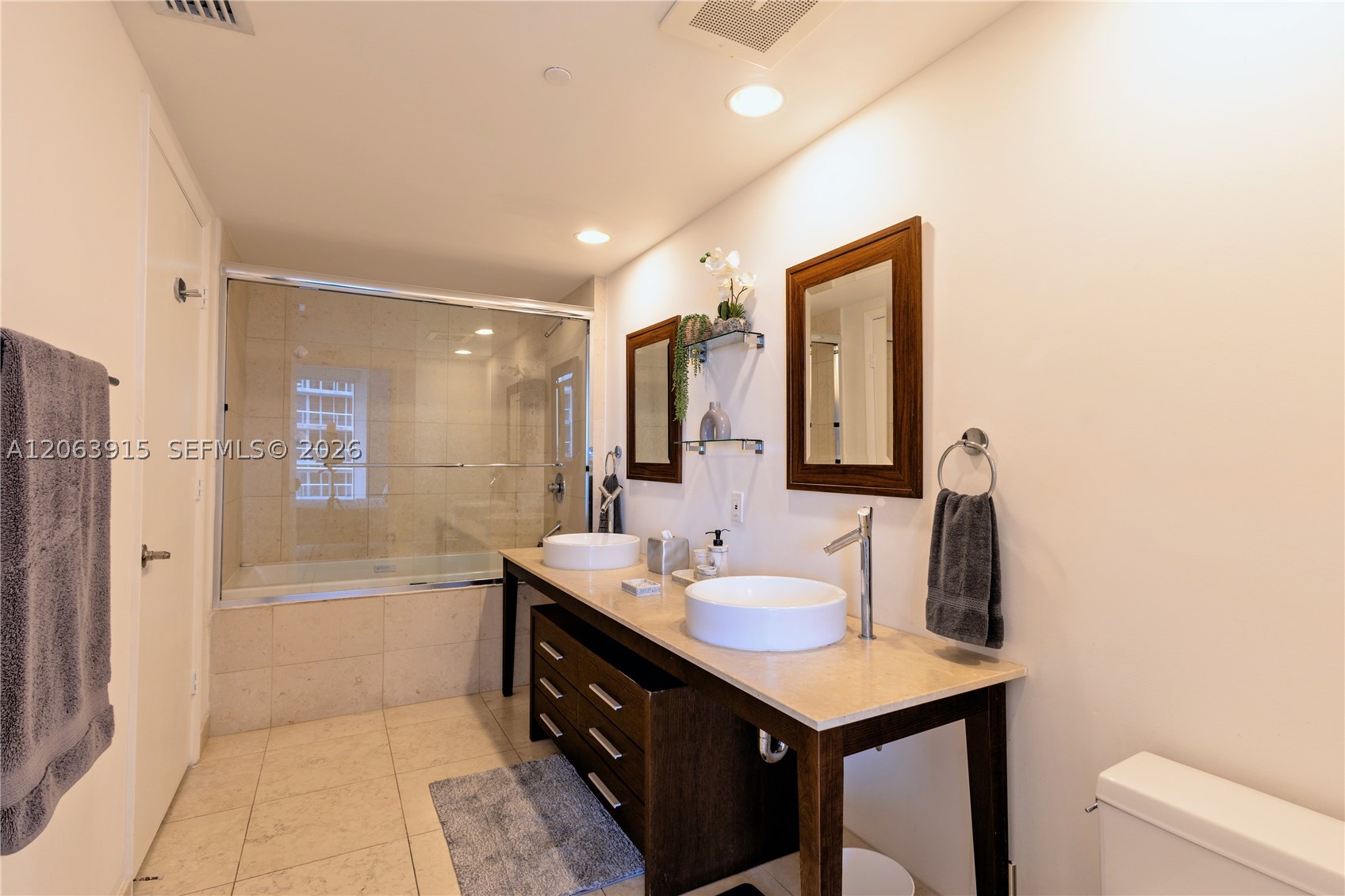475 Brickell Ave 4511 Property Photo 13