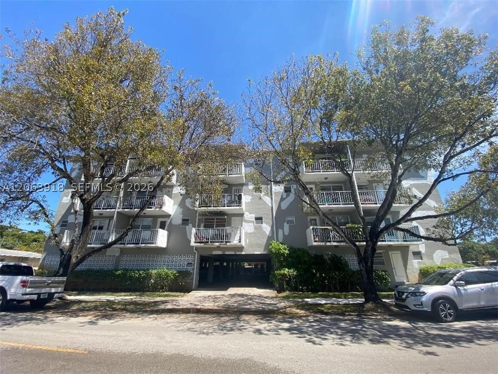 1855 Plunkett St 101 Property Photo 1