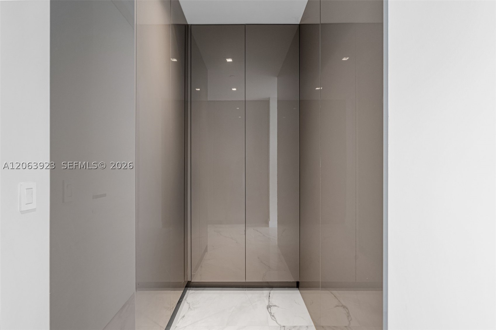 18975 Collins Ave 3605 Property Photo 18