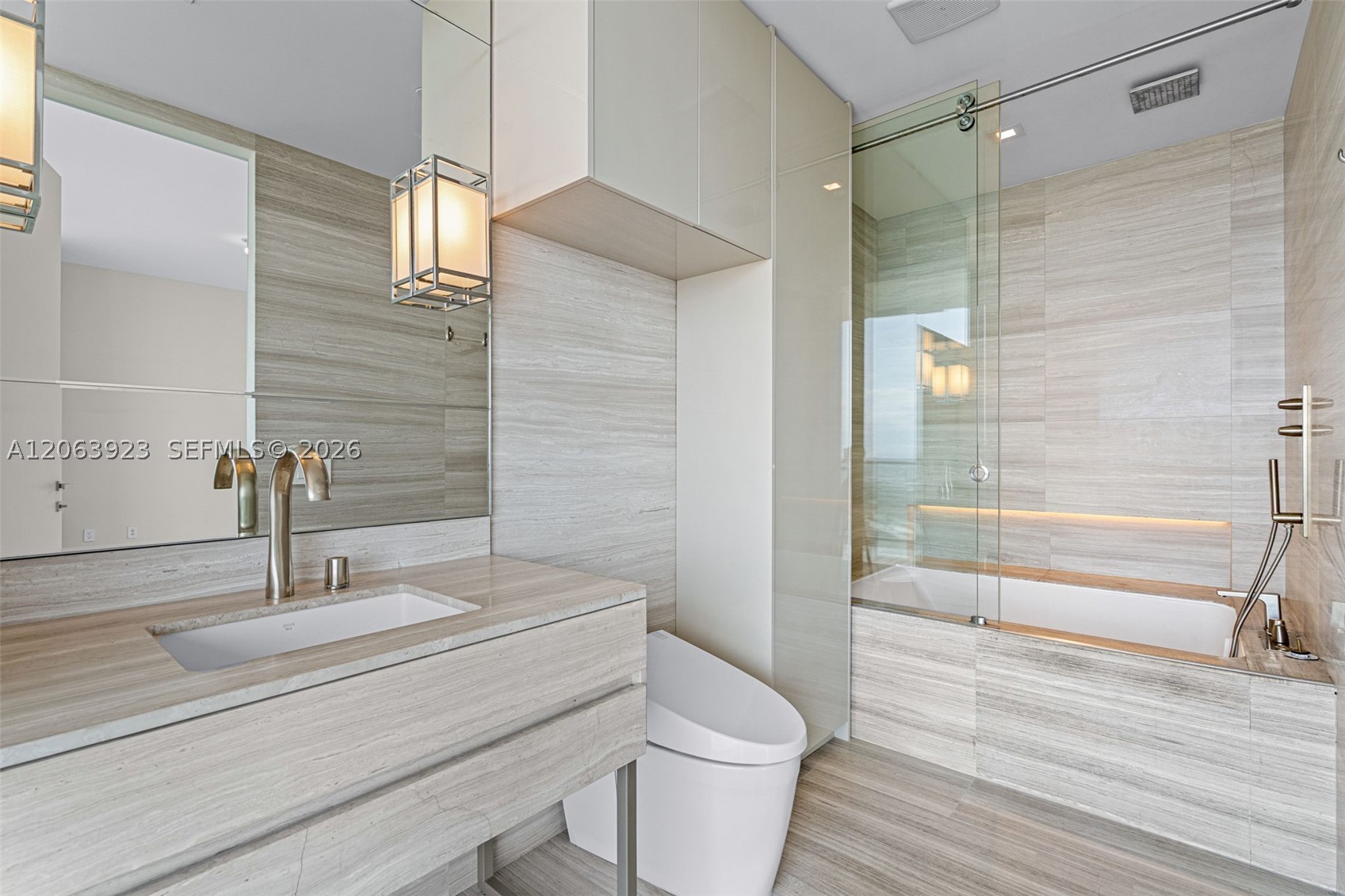 18975 Collins Ave 3605 Property Photo 19