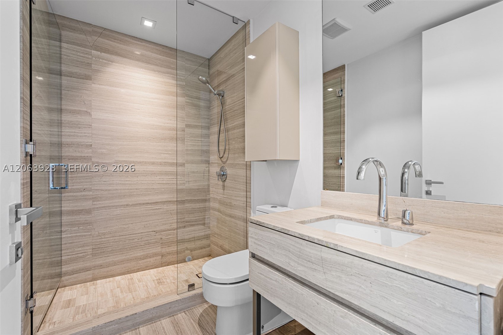 18975 Collins Ave 3605 Property Photo 25