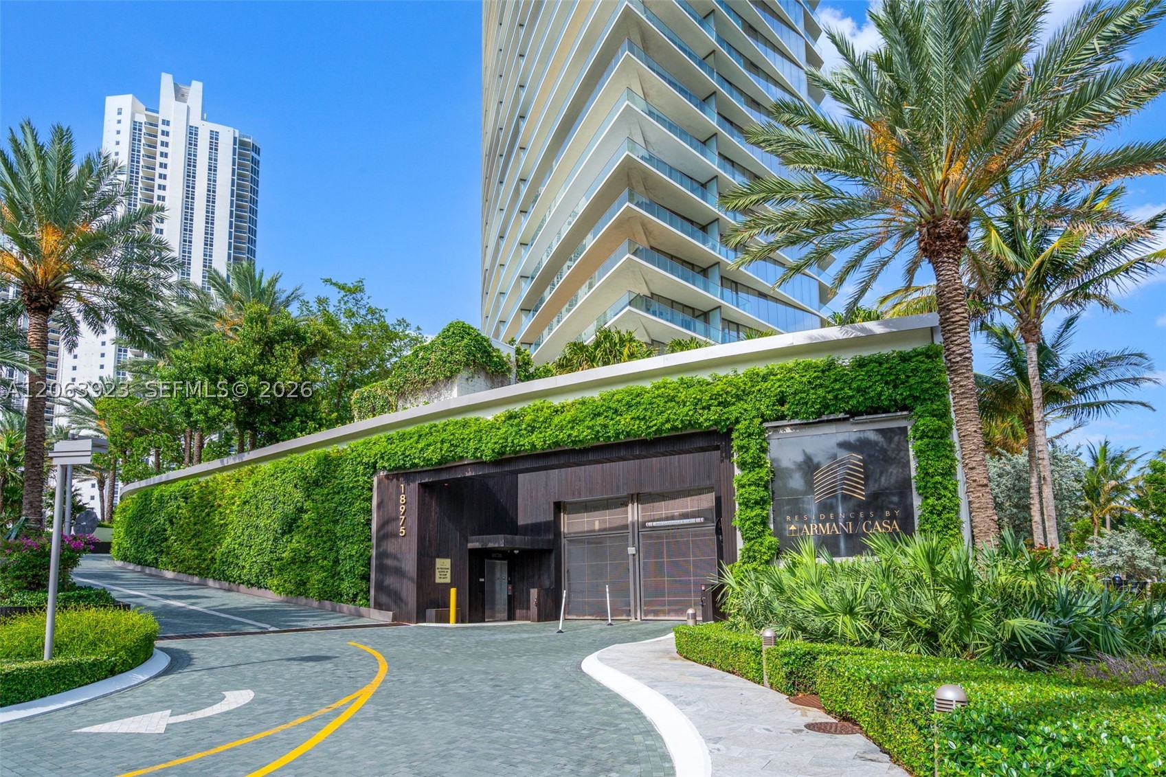 18975 Collins Ave 3605 Property Photo 40