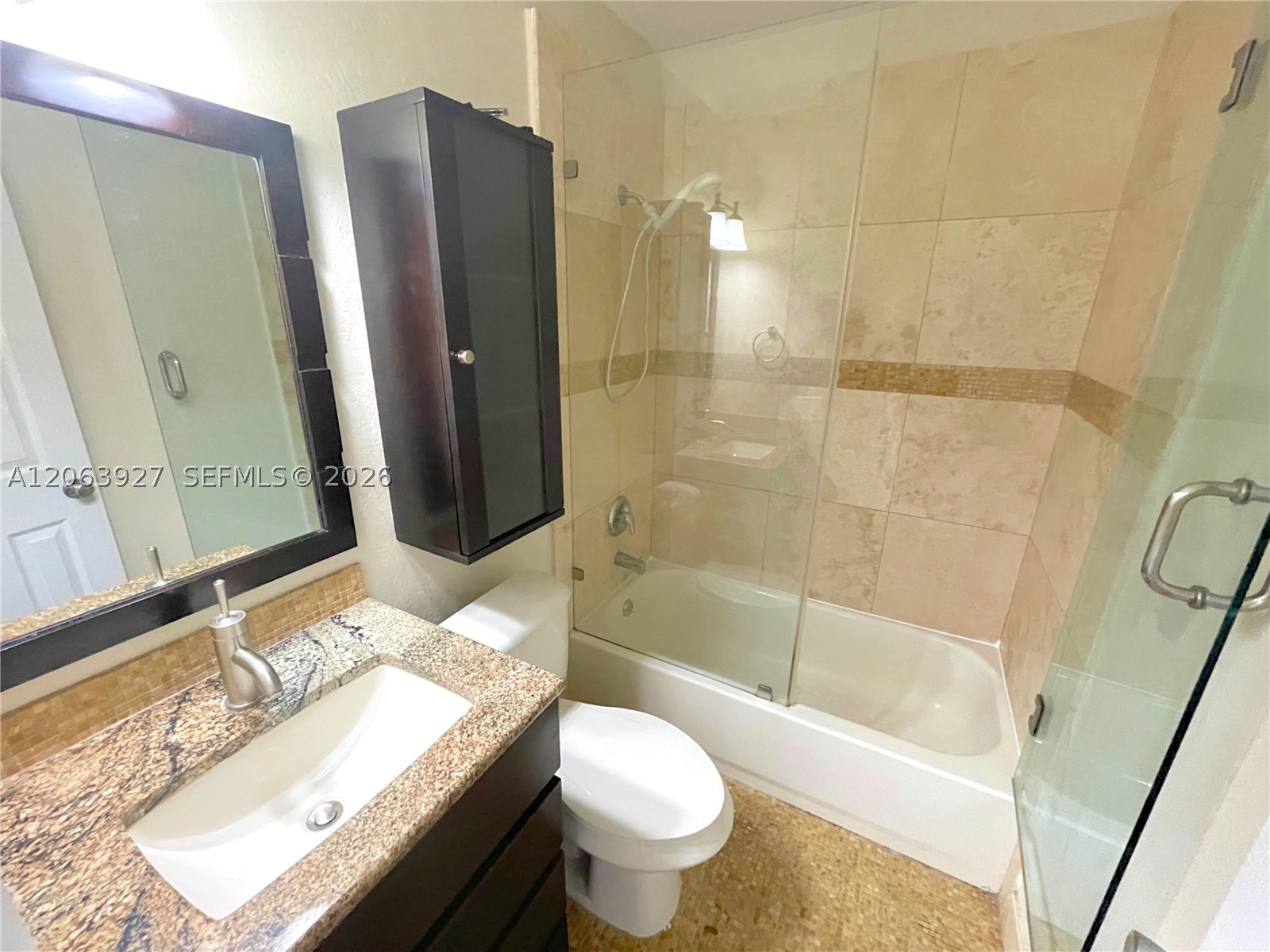 1400 Ne 57th St 308 Property Photo 9