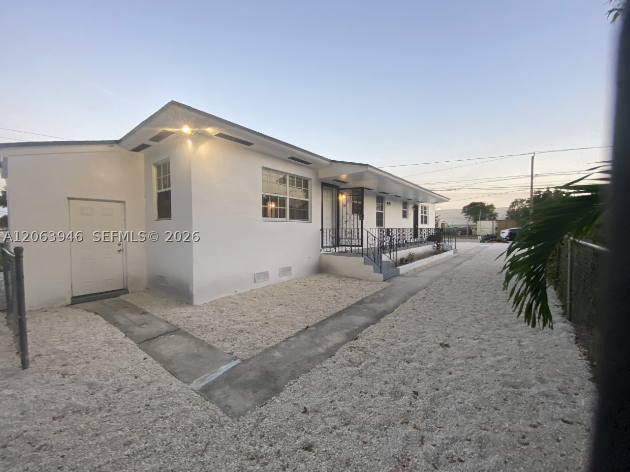 217 Nw 48th St 2 Property Photo 9