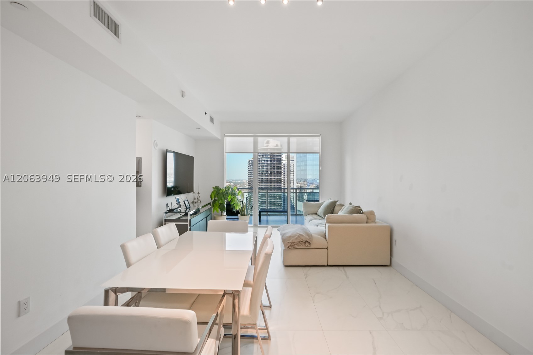 950 Brickell Bay Dr 4101 Property Photo 7