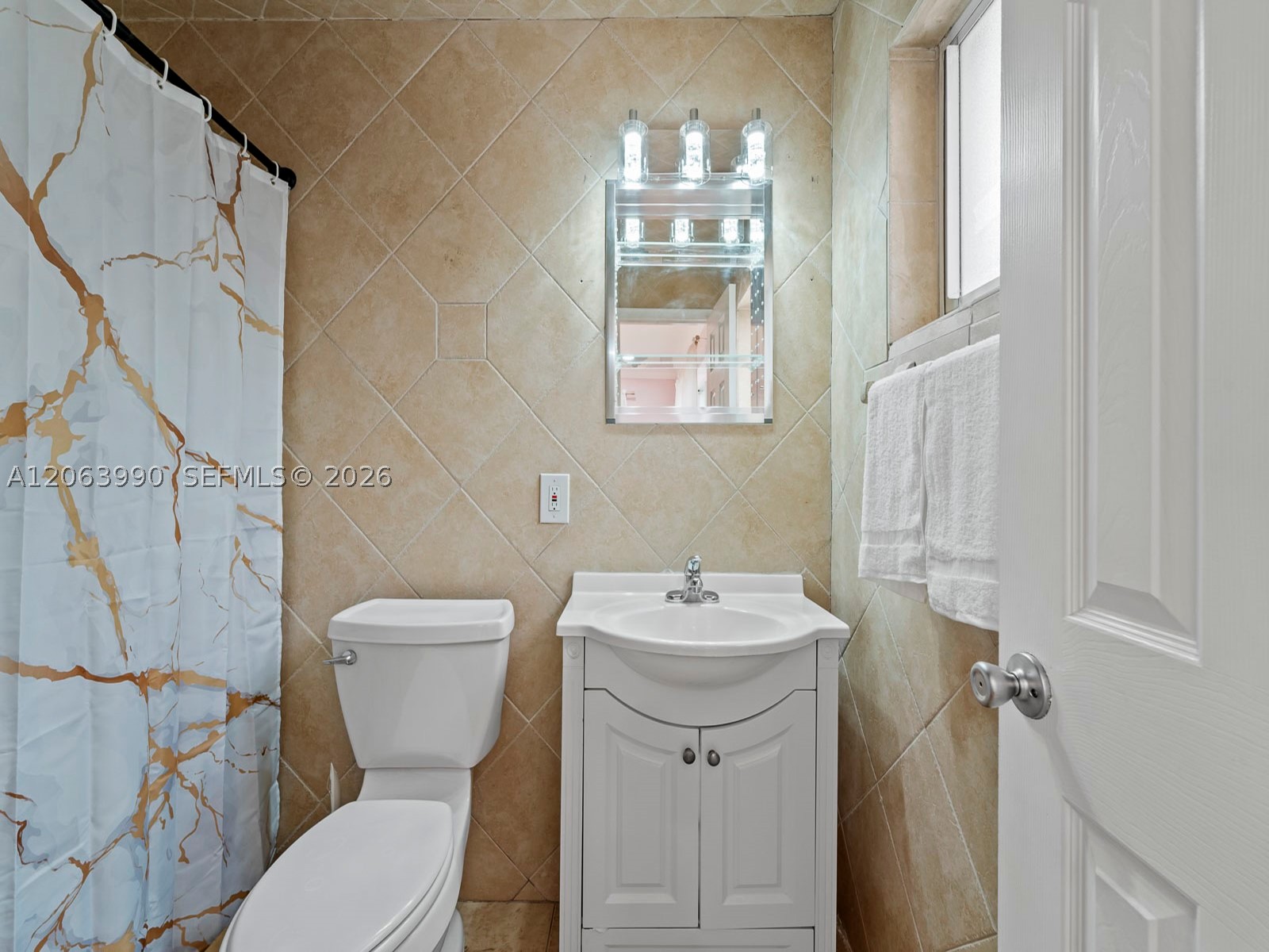 1761-1763 Ne 52nd St Property Photo 16