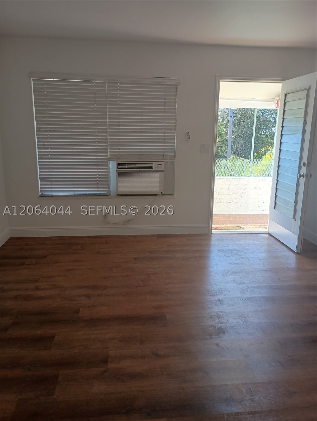 545 74 8 Property Photo 1