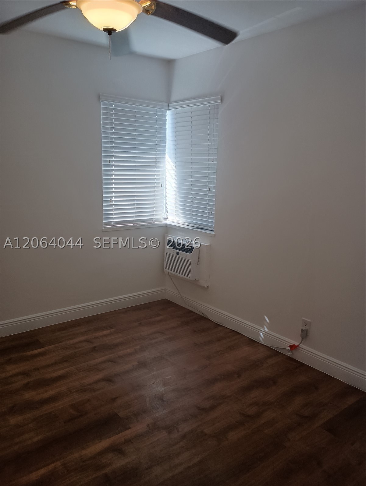 545 74 8 Property Photo 3