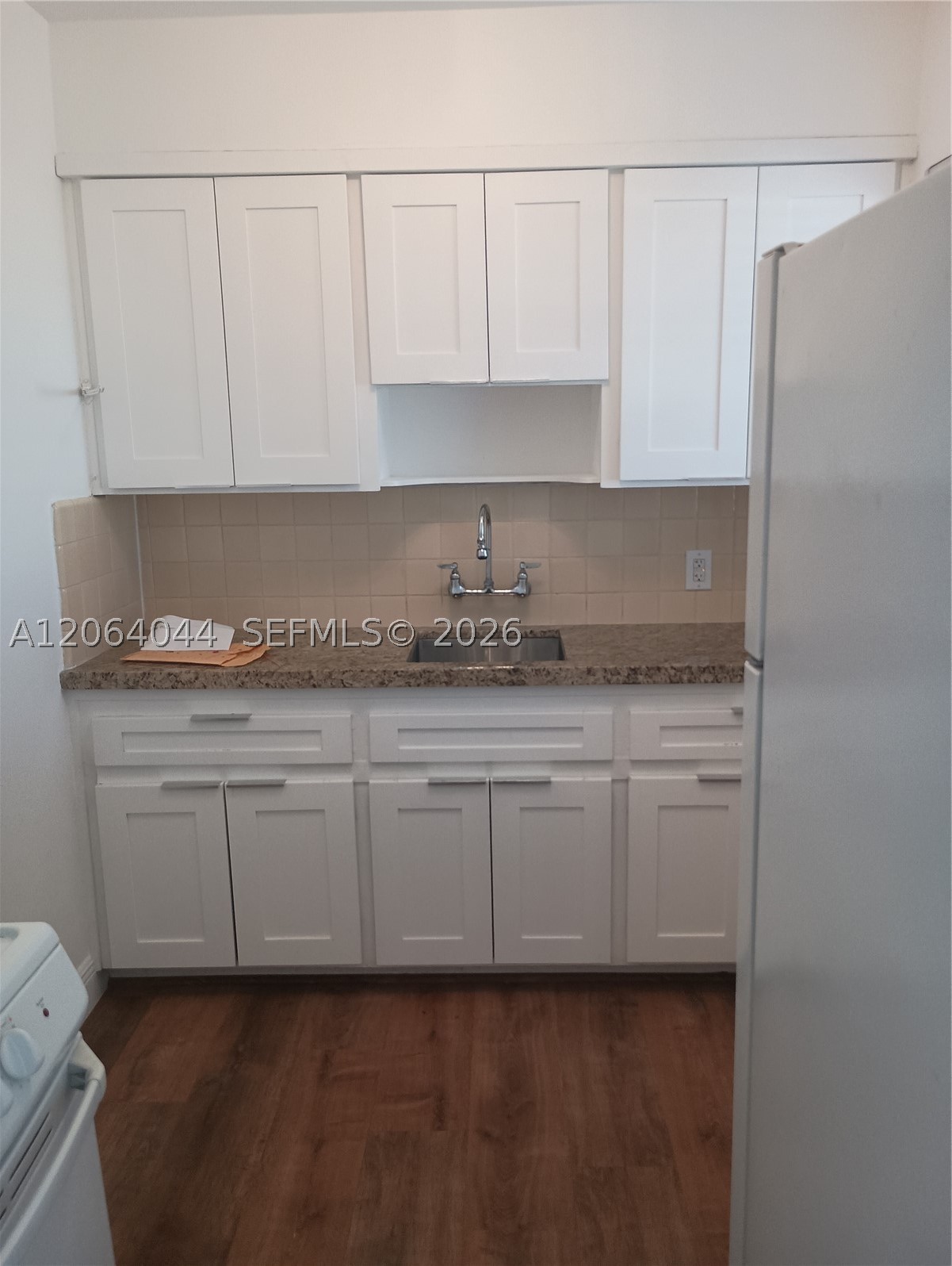 545 74 8 Property Photo 5