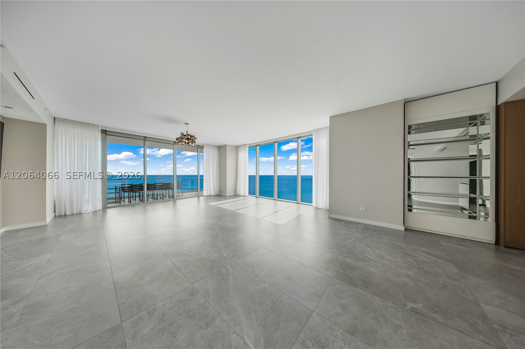 18501 Collins Ave 1804 Property Photo 4