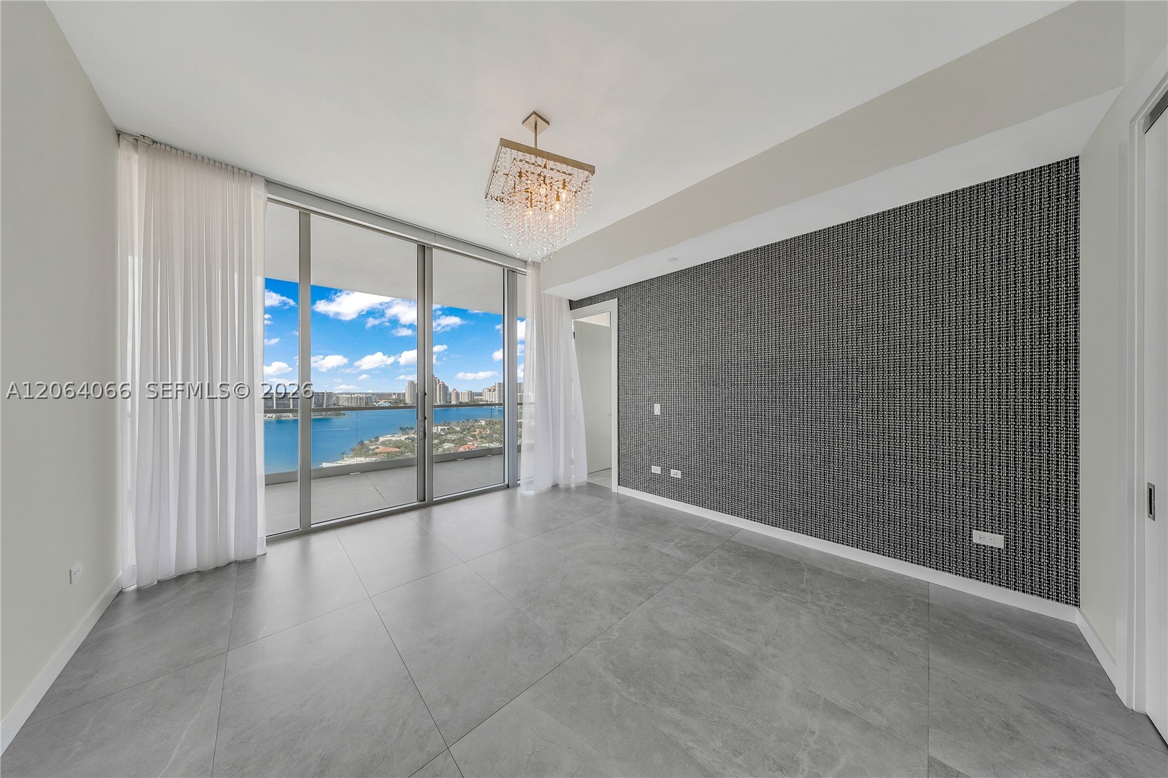 18501 Collins Ave 1804 Property Photo 12