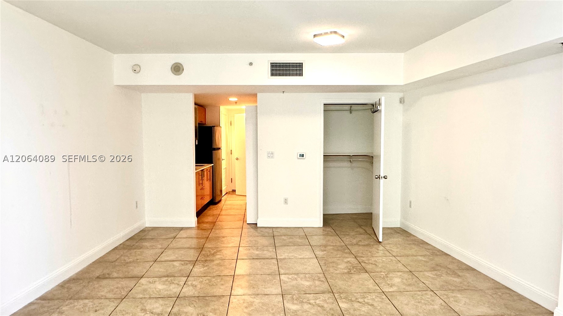 1750 N Bayshore Dr 2607 Property Photo 6