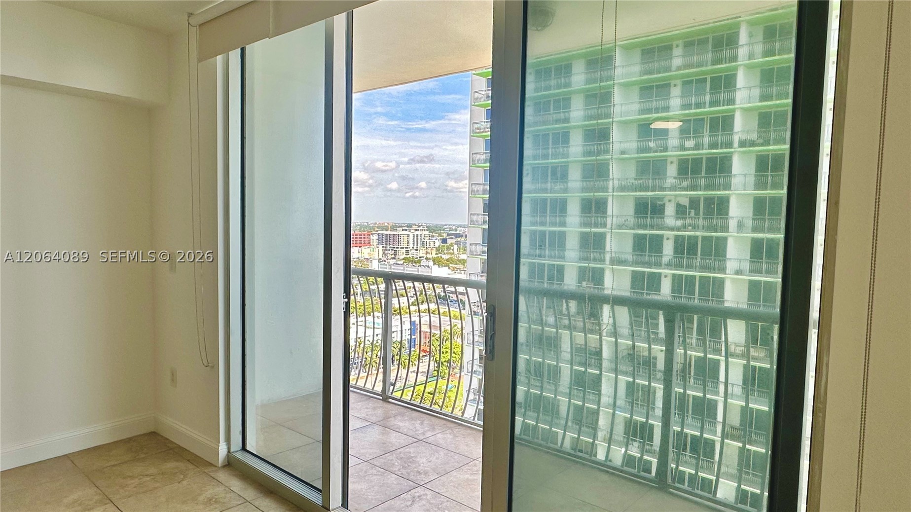 1750 N Bayshore Dr 2607 Property Photo 10