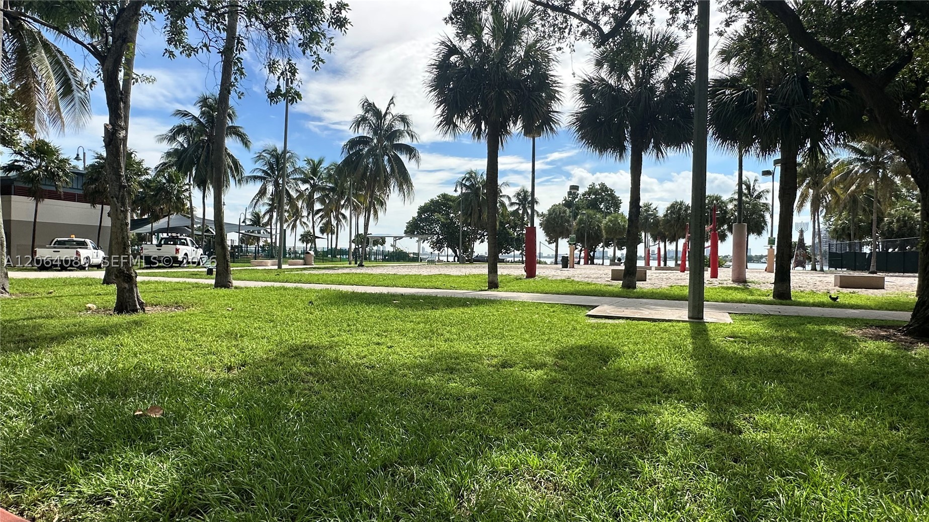 1750 N Bayshore Dr 2607 Property Photo 19