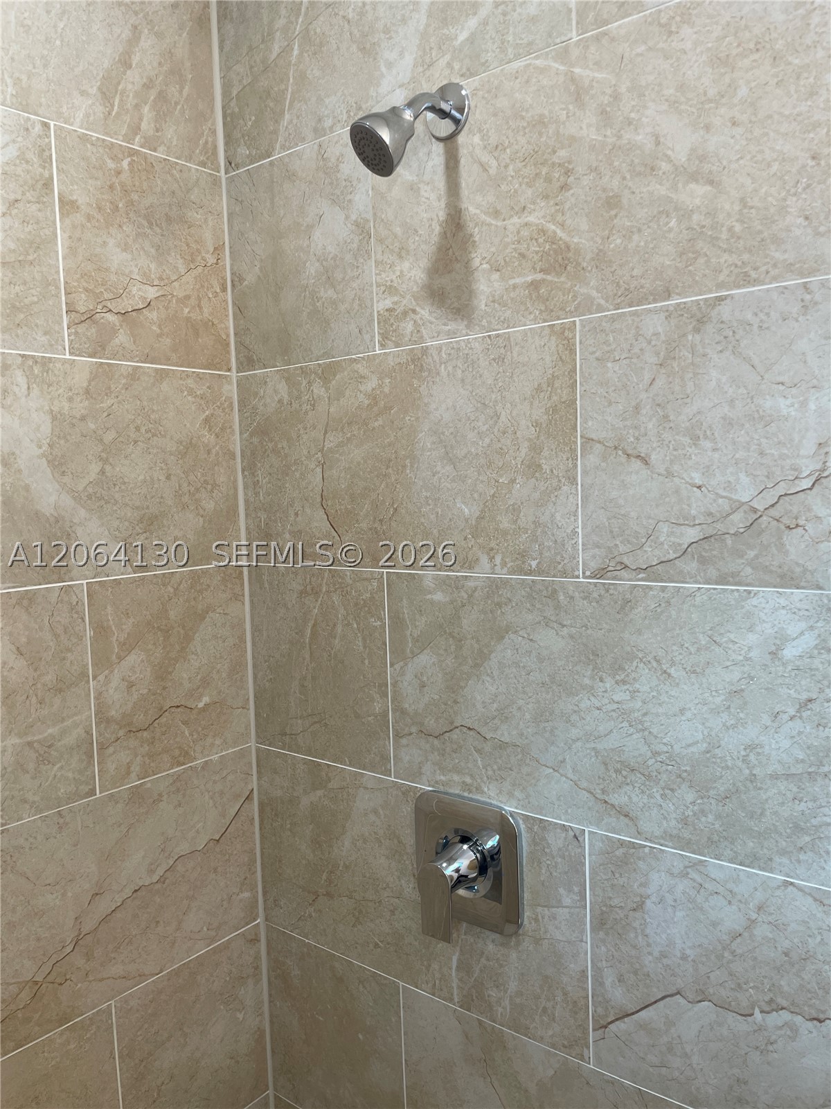 320 Ne 160th St Property Photo 44