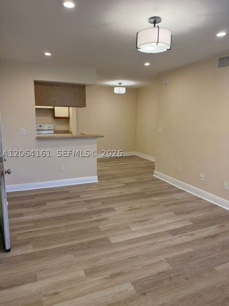 1247 Sw 46th Ave 1306 Property Photo 4