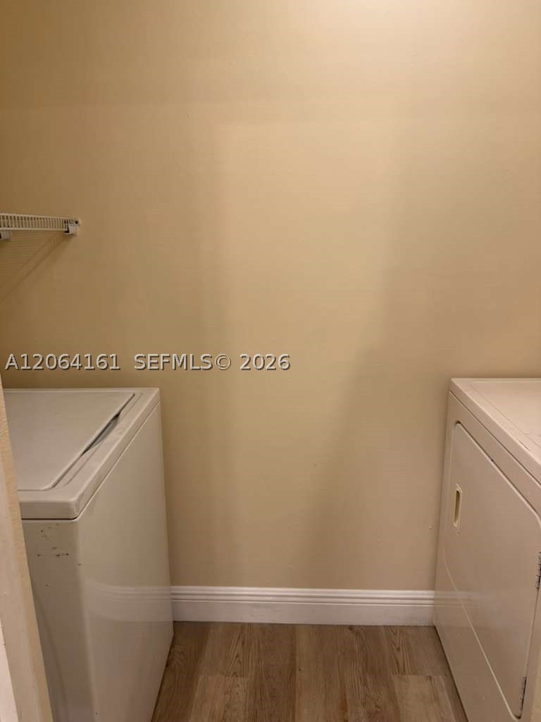 1247 Sw 46th Ave 1306 Property Photo 6
