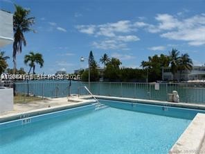 200 S Shore Dr 7 Property Photo 1