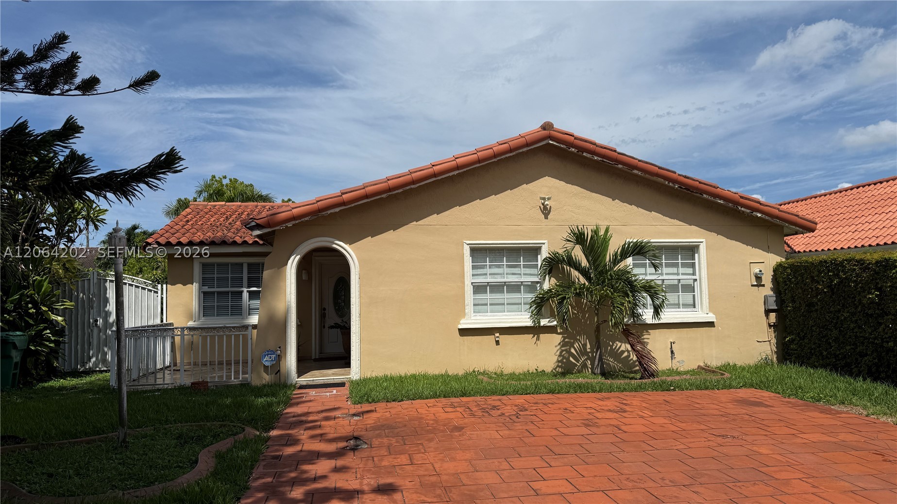 1542 Sw 138th Ct Property Photo 1