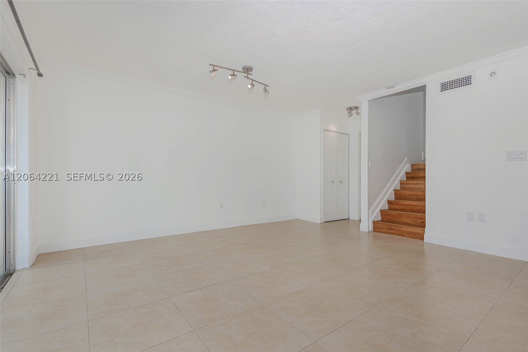 4520 Sw 68th Ct Cir 25-5 Property Photo 4