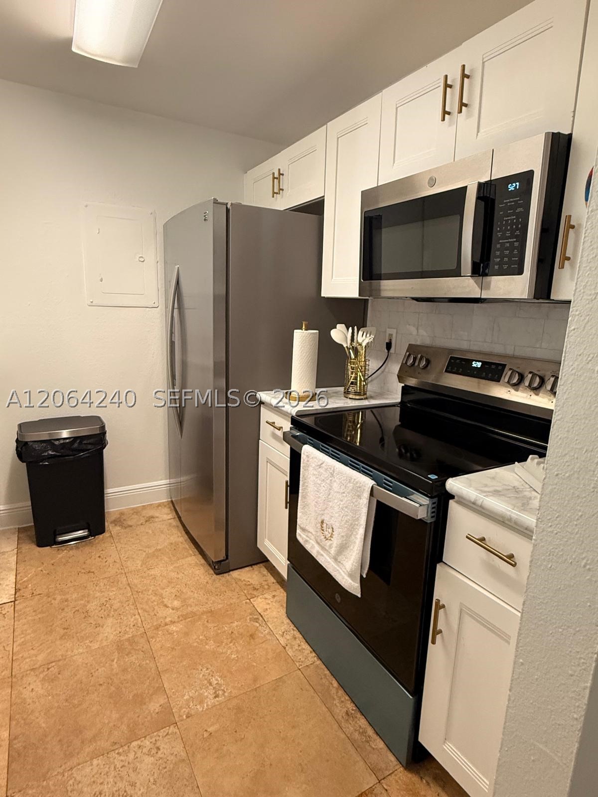 2160 Sw 16th Ave 320 Property Photo 4