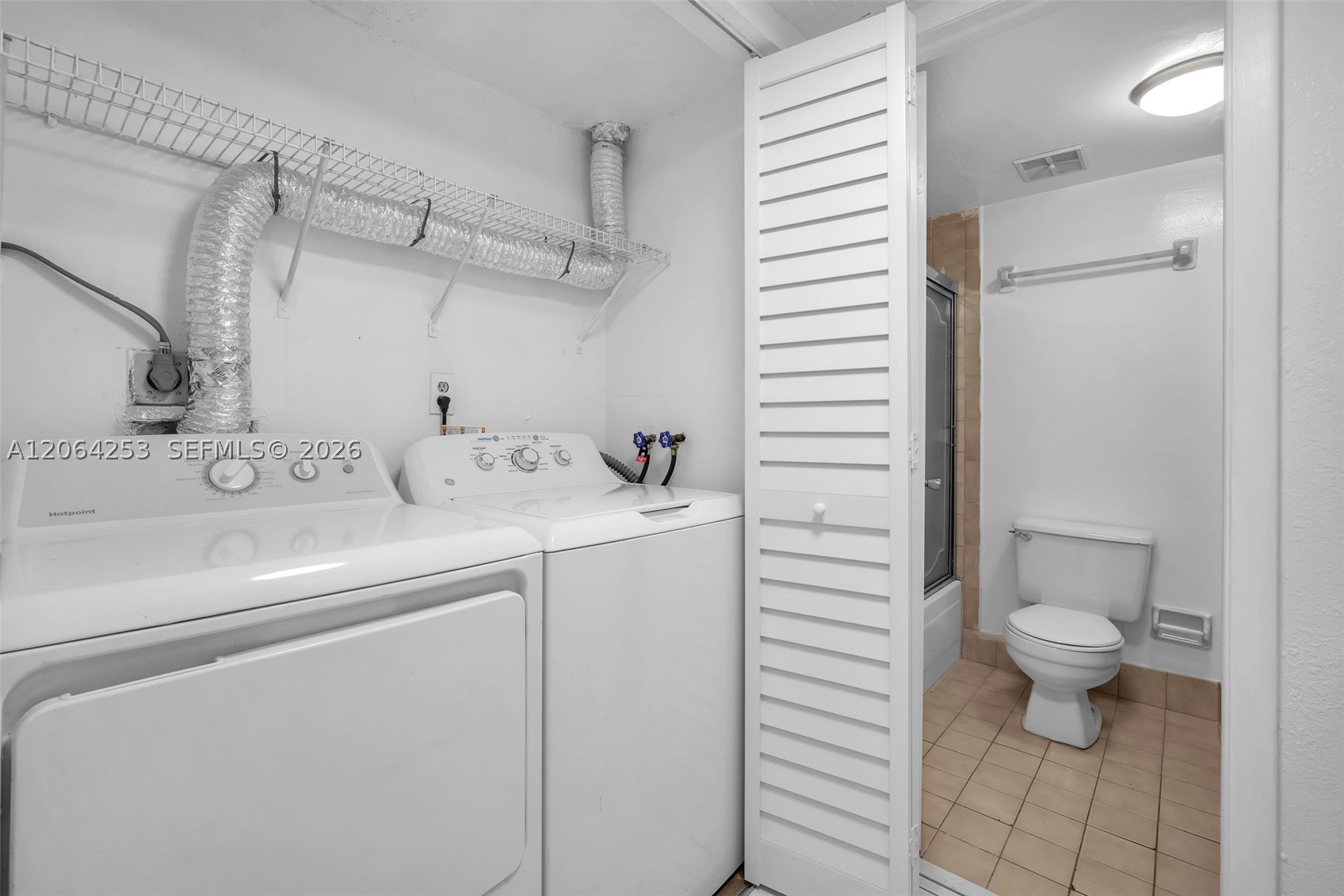 5249 Nw 7th St 416 Property Photo 9