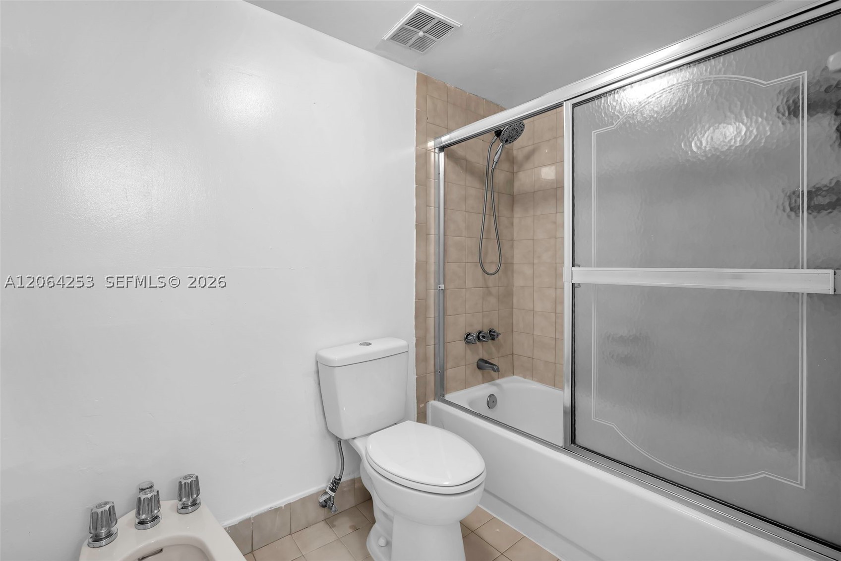 5249 Nw 7th St 416 Property Photo 18