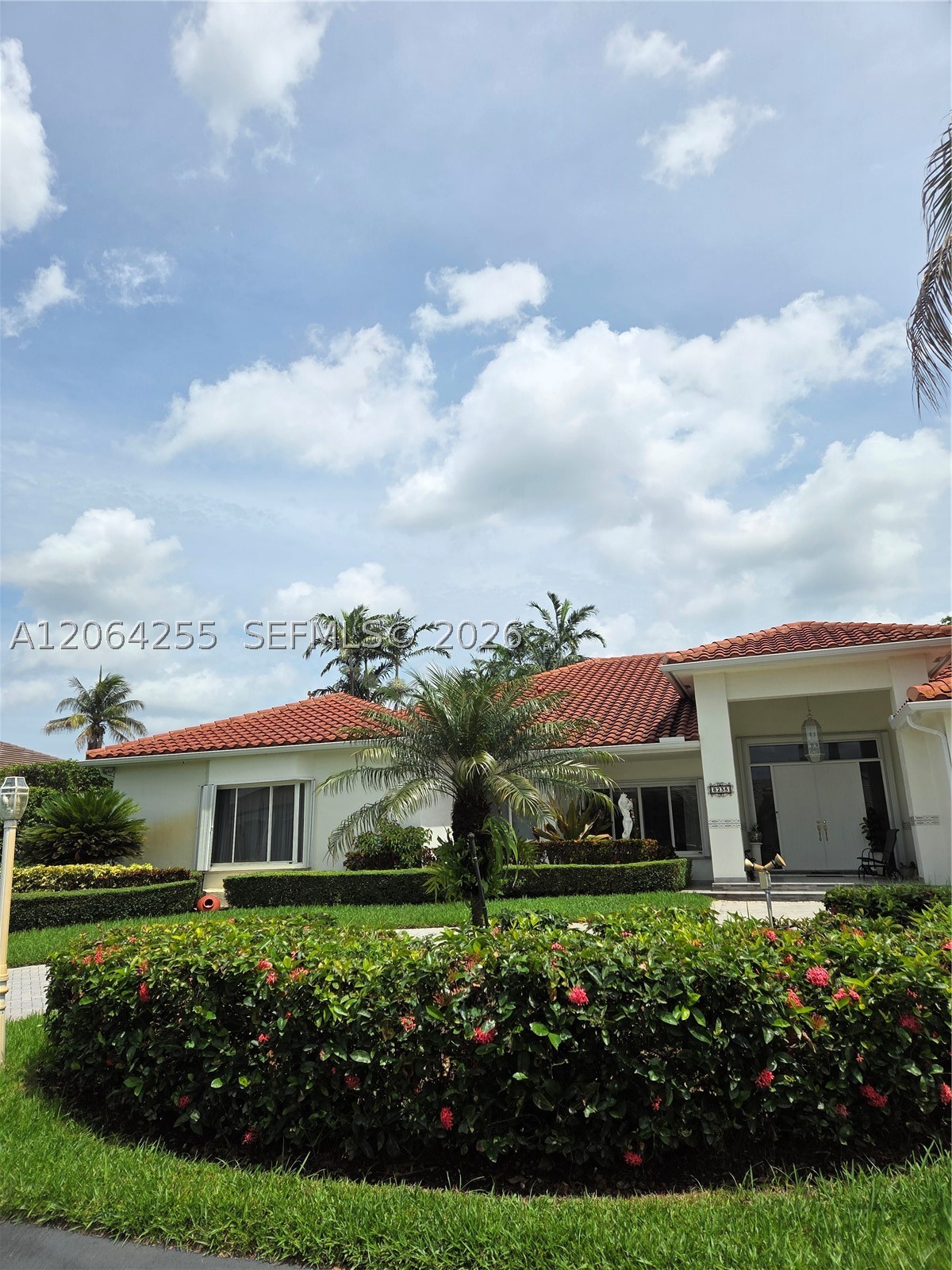 8235 Sw 85th Ter Property Photo 1