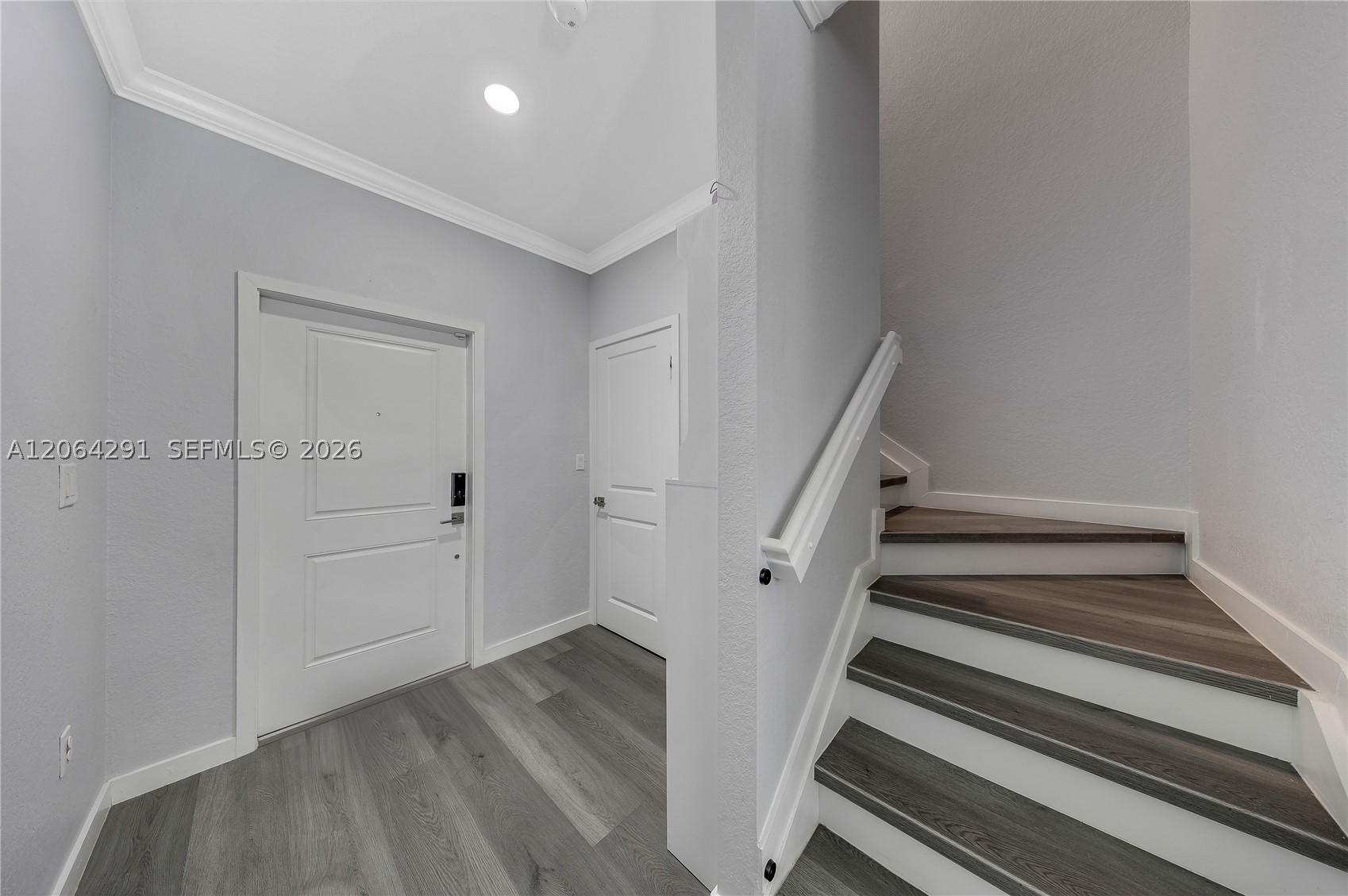 1079 Se 23rd Ter Property Photo 11